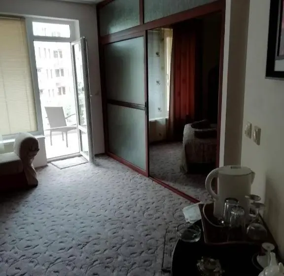 آپارتمان 1 خوابه با تراس, Guest House Orchidea