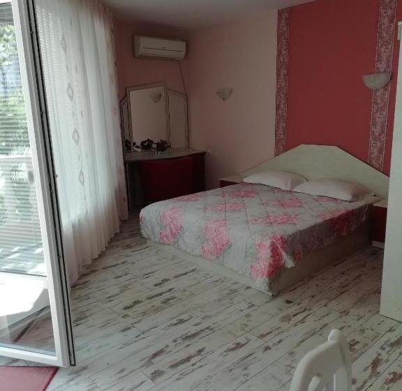דירת חדר עם טרסה, Guest House Orchidea