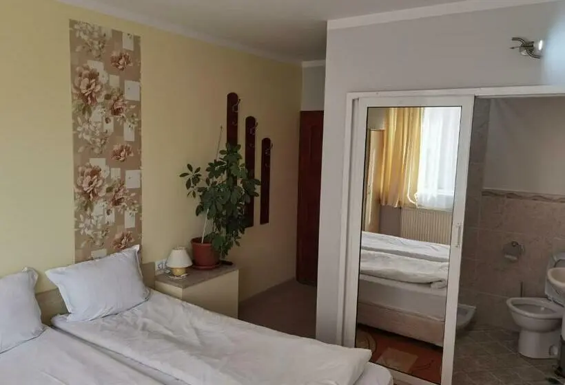 ベーシックルーム, Mira Guest House