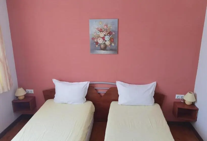 ガーデンビュースタンダード4ベッドルーム, Mira Guest House