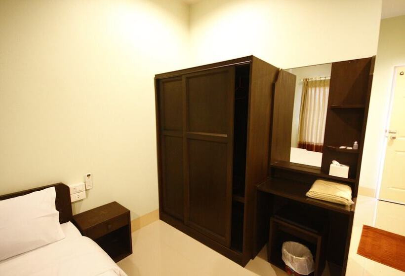 スタンダードルーム, Wattanawan