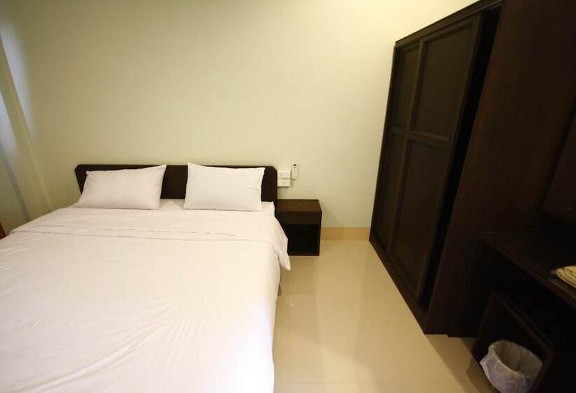 スタンダードルーム, Wattanawan