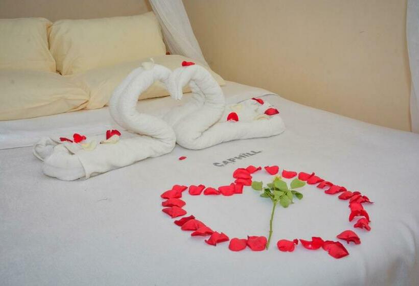 اتاق لوکس, Caphill