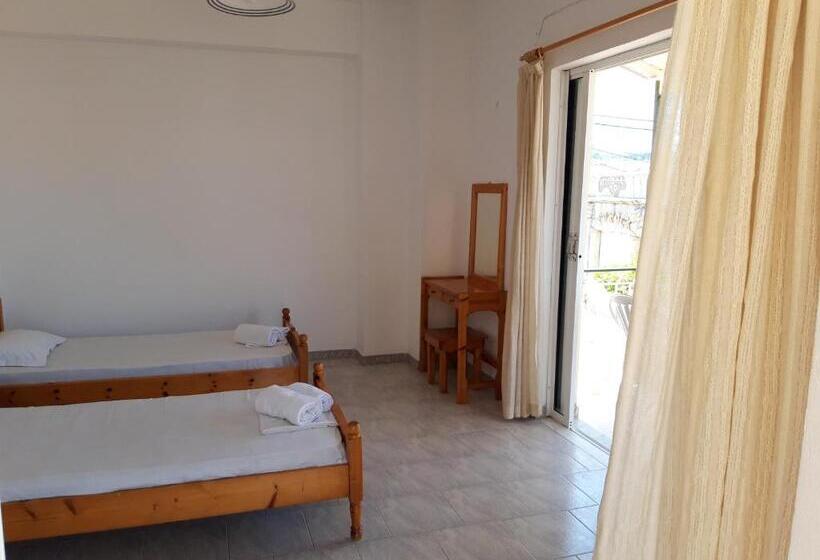 エコノミールーム, Antony S Complex