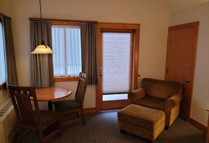 غرفة قياسية سرير كينج, Minnewaska Lodge