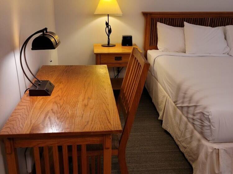 غرفة قياسية سرير كينج, Minnewaska Lodge