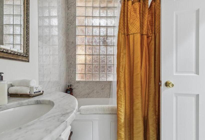 غرفة قياسية فردية, The Columbia Inn At Peralynna