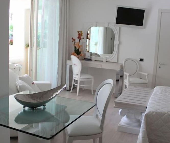 Полулюкс, Paradiso Hotel Bovelacci