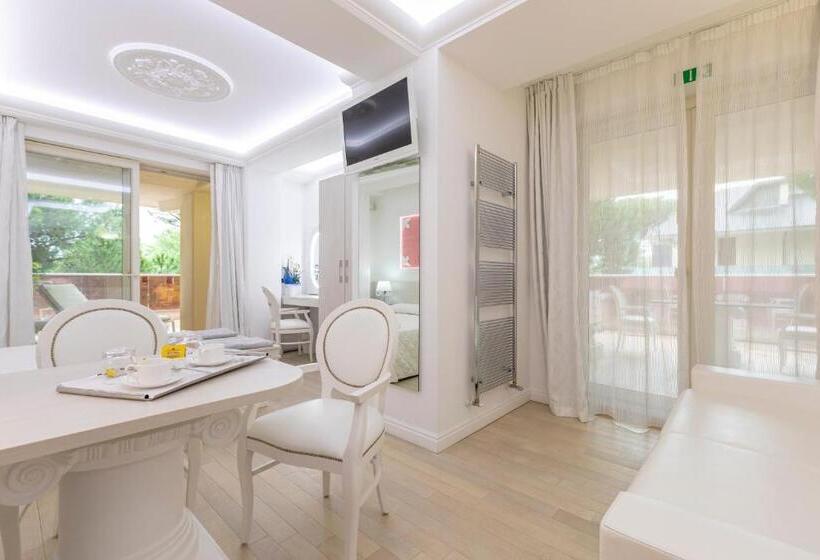Полулюкс, Paradiso Hotel Bovelacci