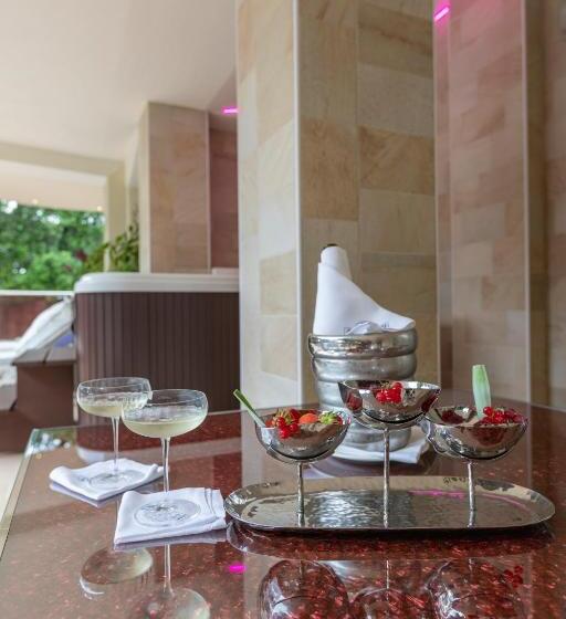 Люкс, Paradiso Hotel Bovelacci