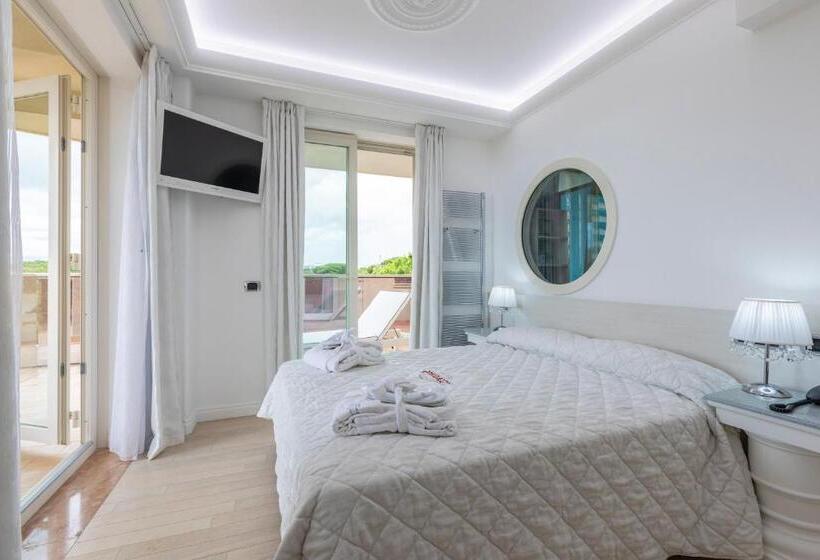 Полулюкс, Paradiso Hotel Bovelacci