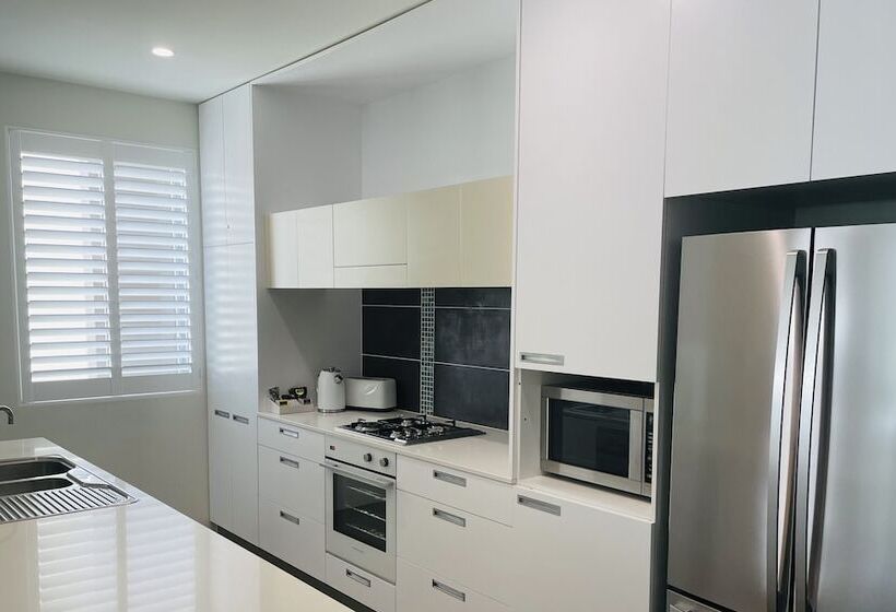 דירת 3 חדרי שינה עם נוף לבריכה, Coast Resort Merimbula