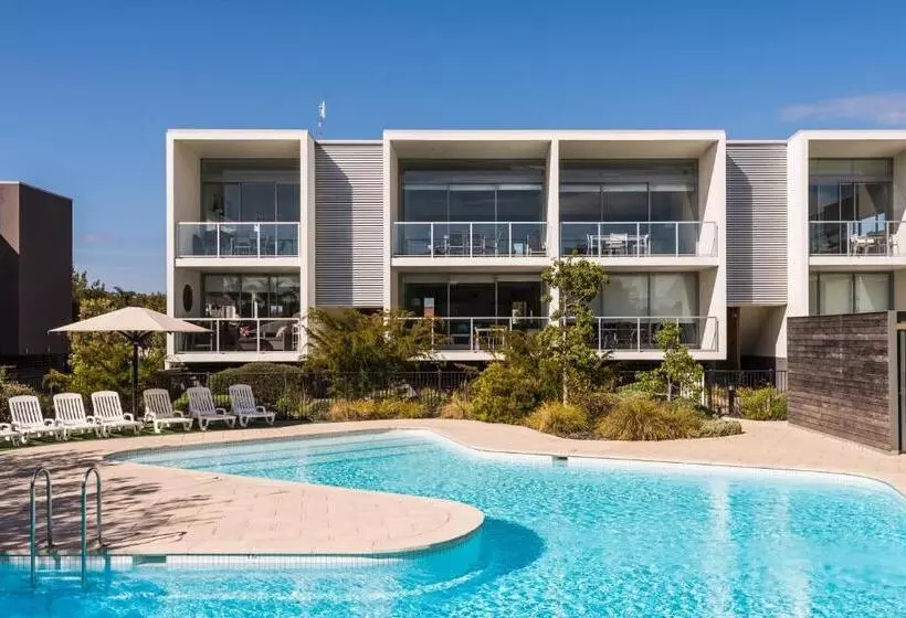 آپارتمان 1 خوابه با چشمانداز استخر, Coast Resort Merimbula