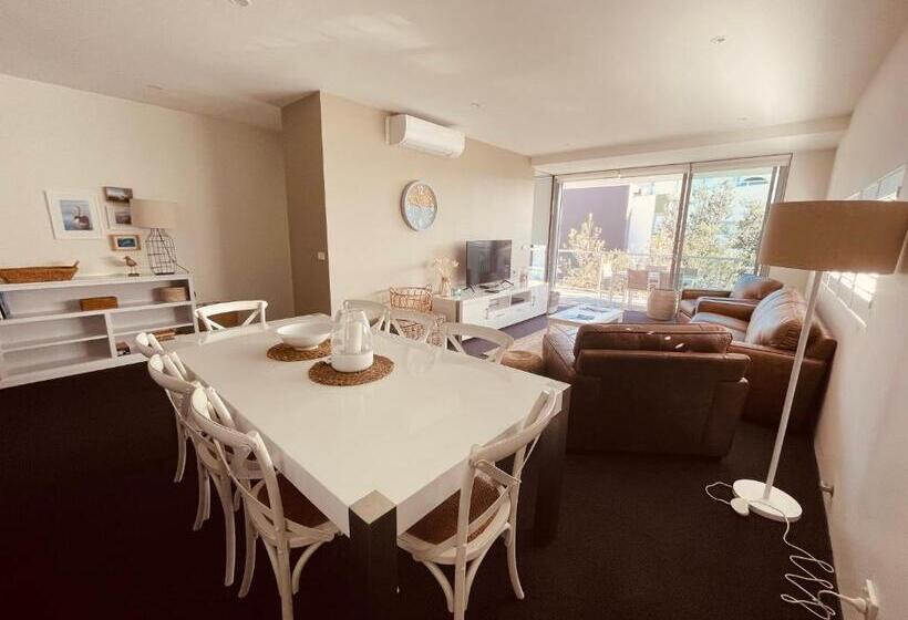 דירת 3 חדרי שינה עם נוף לבריכה, Coast Resort Merimbula