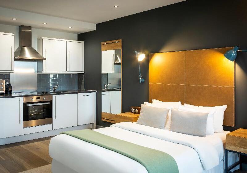 Студия Стандарт, Aparthotel Adagio London Brentford