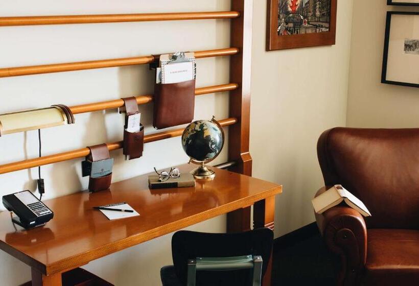 Номер Стандарт Двуспальная Кровать Вид на Парк, Chicago Athletic Association, Part Of Hyatt