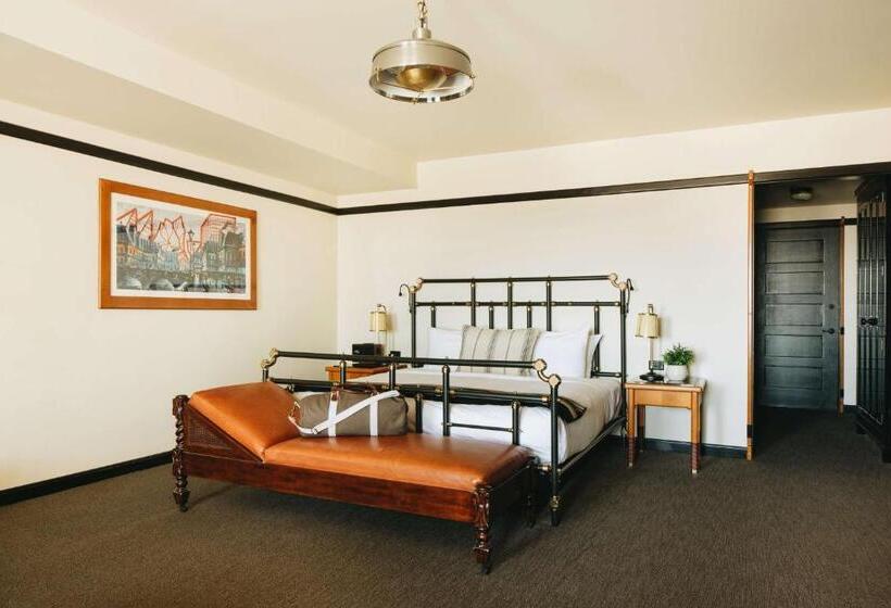 Полулюкс Кровать Кинг, Chicago Athletic Association, Part Of Hyatt