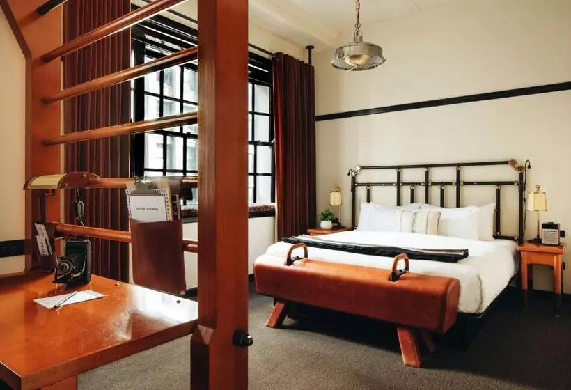 キングサイズベッドのジュニアスイート, Chicago Athletic Association, Part Of Hyatt