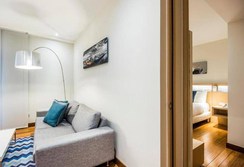 Полулюкс, Cosmos Pacifico