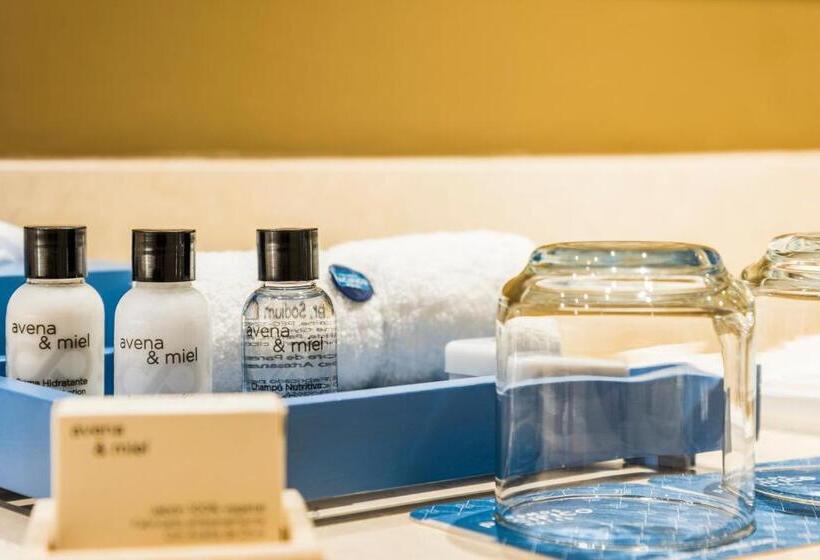 Полулюкс, Cosmos Pacifico