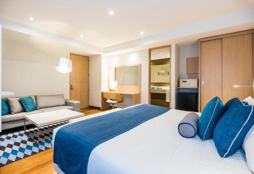 Полулюкс, Cosmos Pacifico