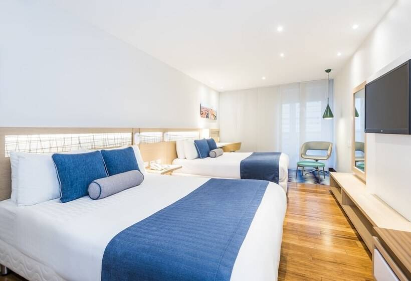 Номер Superior, Cosmos Pacifico