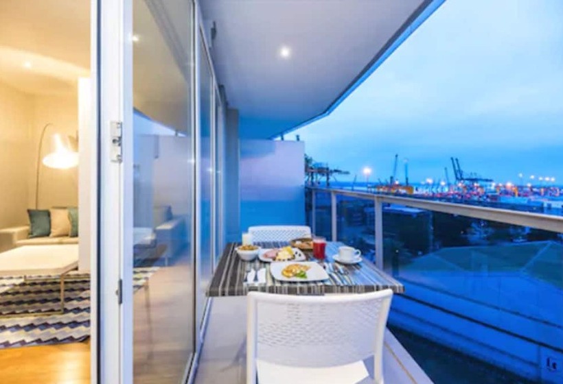 Полулюкс, Cosmos Pacifico