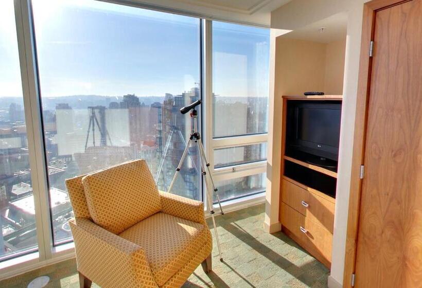 Люкс, Embarc Vancouver