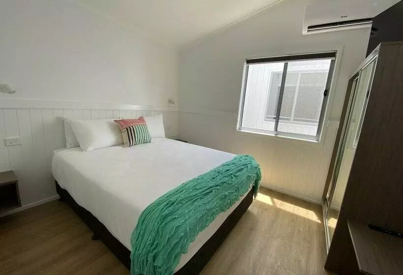 ویلا دلوکس 2 خوابه, Nobby Beach Holiday Village