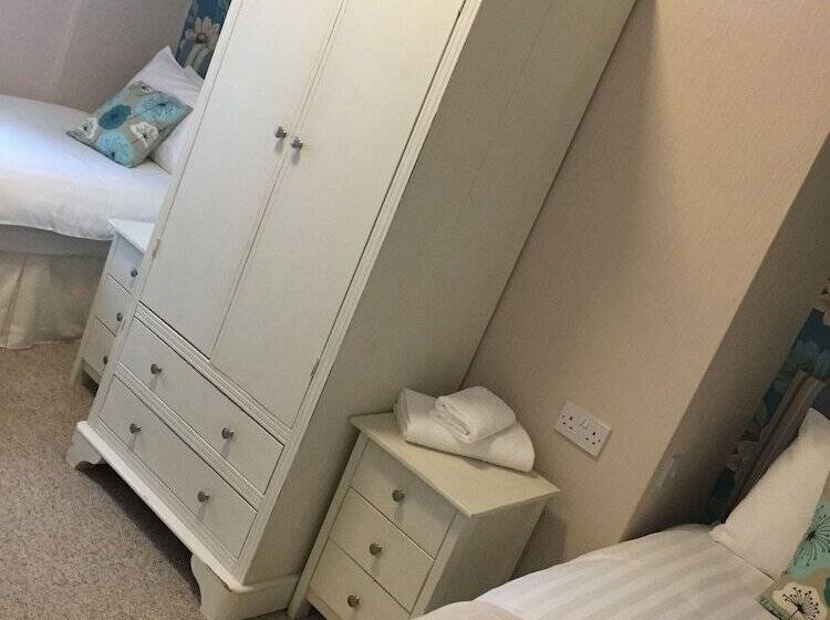 חדר סטנדרט חדר אמבטיה משותף, Phantele Bed And Breakfast