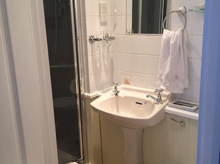 コンフォートルーム, Phantele Bed And Breakfast