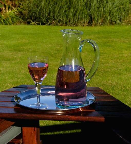 חדר פרמיום, The Long Range