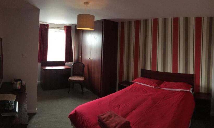 غرفة قياسية, The White Horse