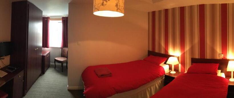 غرفة قياسية, The White Horse