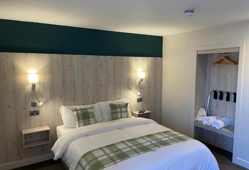 غرفة قياسية سرير كينج, The White Horse