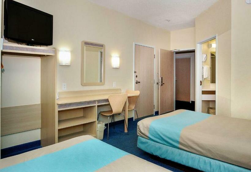 Standaard Vierpersoonskamer, Motel 6peterborough, On