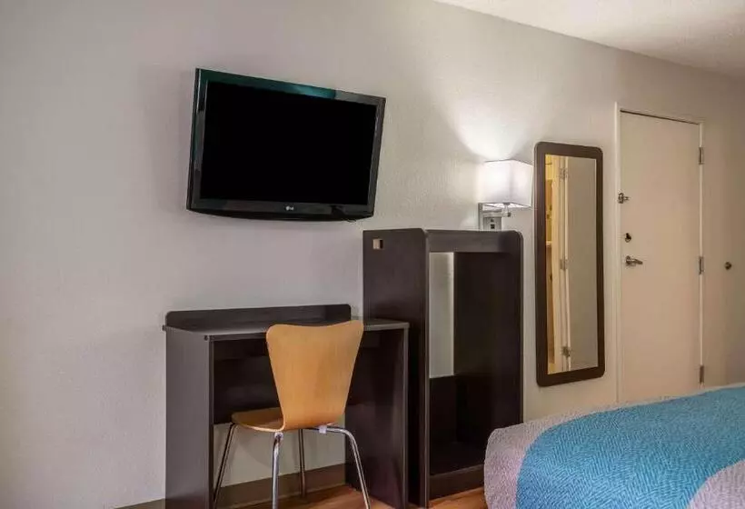 キングサイズベッドのスタンダードルーム, Motel 6 Rocky Mount, Nc