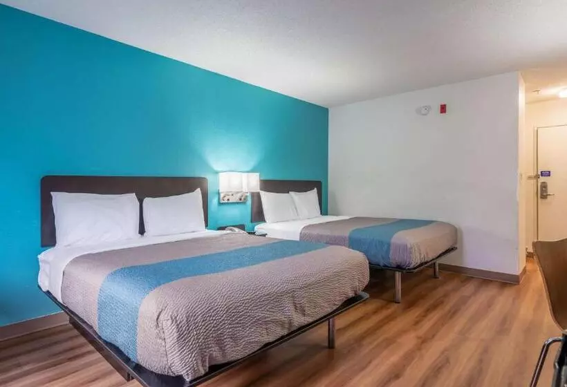 スタンダード４人部屋, Motel 6 Rocky Mount, Nc