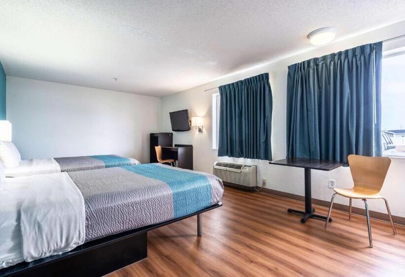 غرفة قياسية رباعية, Motel 6 Rocky Mount, Nc