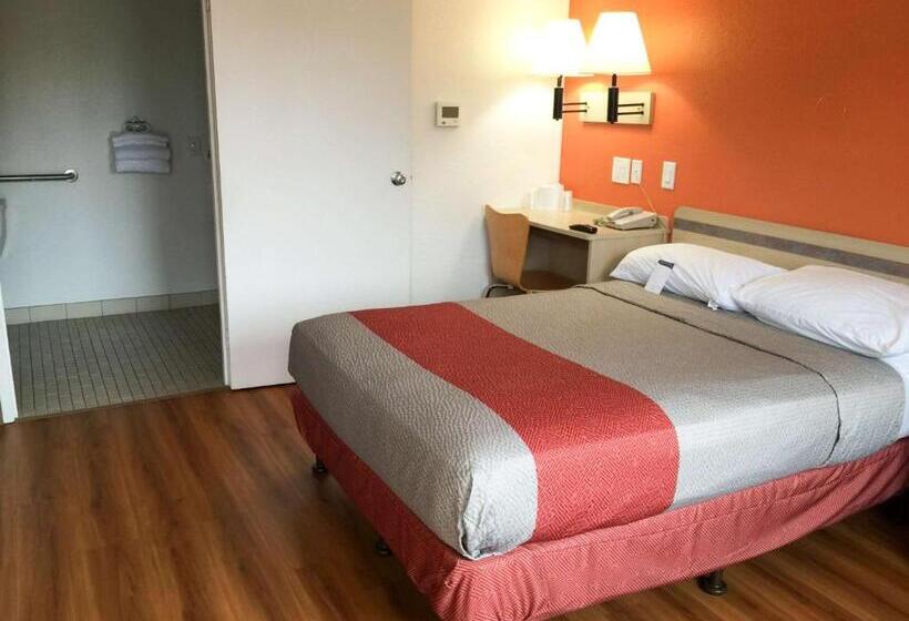 장애인을 위한 스탠다드 룸, Motel 6roseville, Mn  Minneapolis North