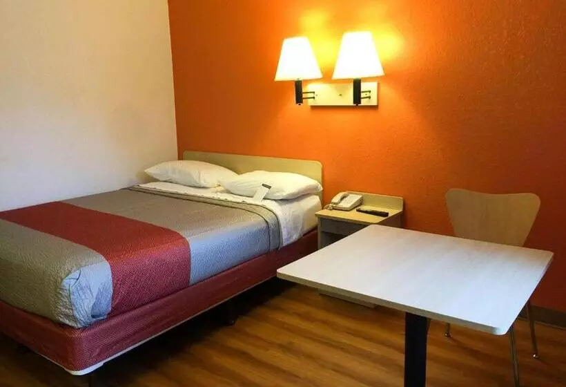 身障者適用スタンダードルーム, Motel 6roseville, Mn  Minneapolis North