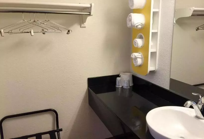 スイート, Motel 6roseville, Mn  Minneapolis North