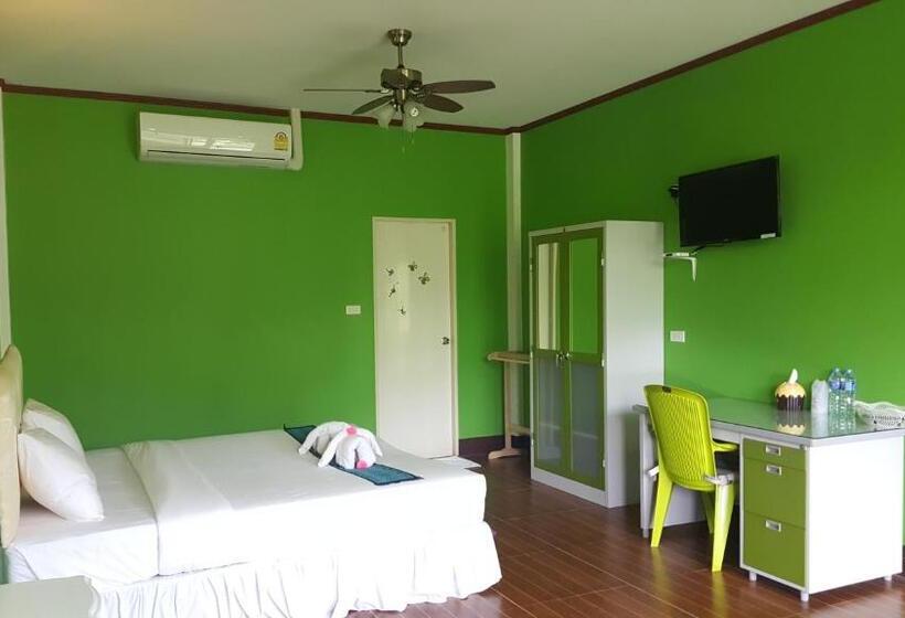 غرفة قياسية مطلة على الجبل, Khao Sok Country Resort