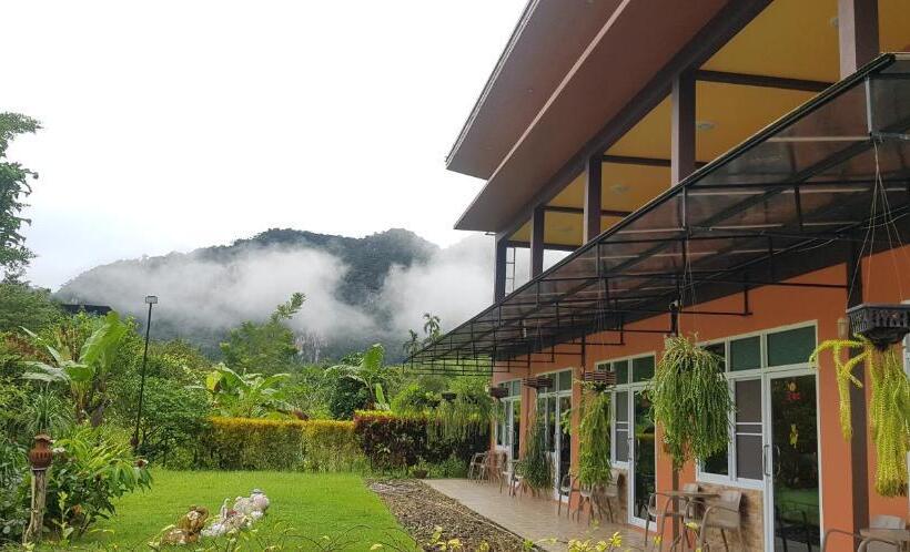 غرفة قياسية مطلة على الجبل, Khao Sok Country Resort