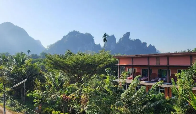 Standard-huone Vuoristonäkymä, Khao Sok Country Resort