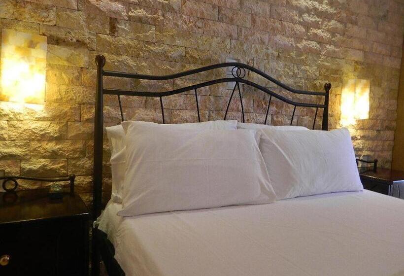 2 Bedroom Apartment, Acti Plaka