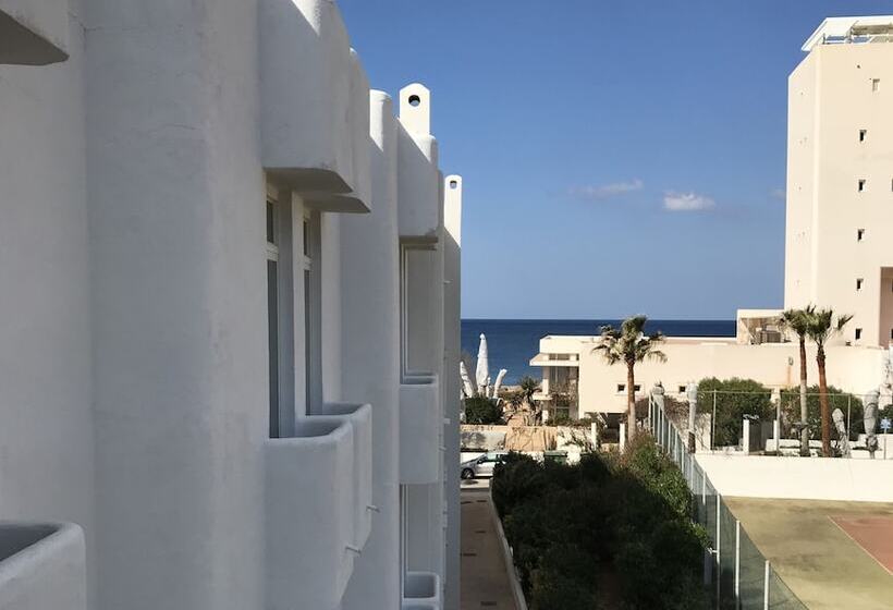 带1个卧室的带海景的公寓, Apartamentos Ibiza