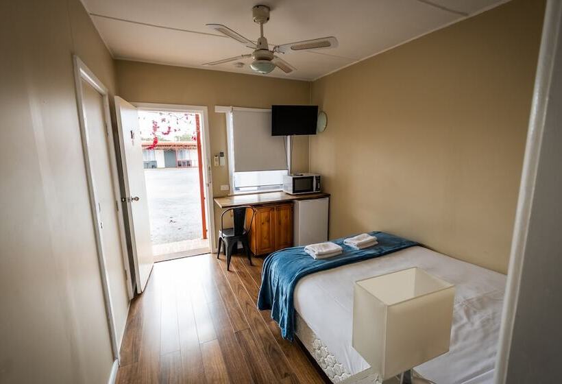 חדר אקונומי, Ardeanal Motel