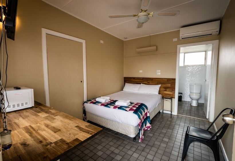 חדר אקונומי, Ardeanal Motel