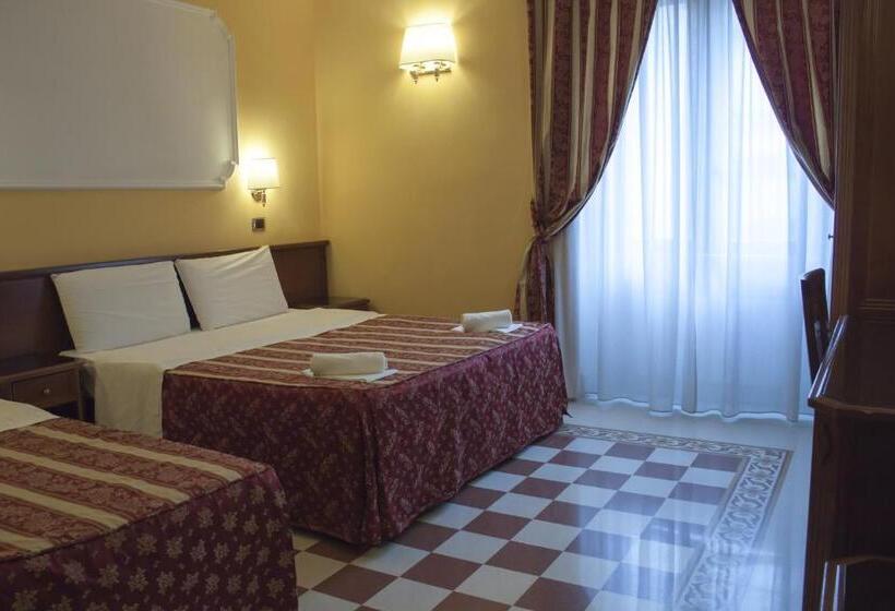 חדר סטנדרטי לחמישה אנשים, Clara Domus